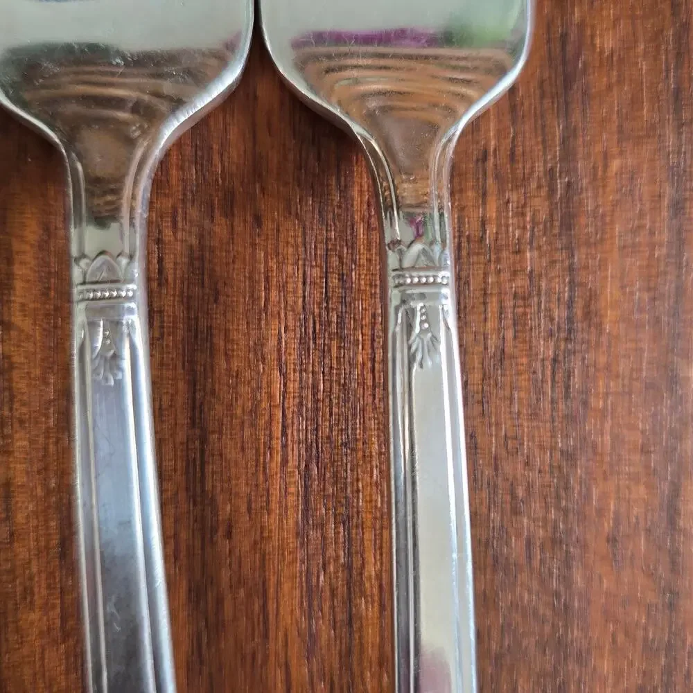Vintage 1847 Rogers Bros FIRST LOVE 4 Dinner Forks Silverplate Art Deco Cottage